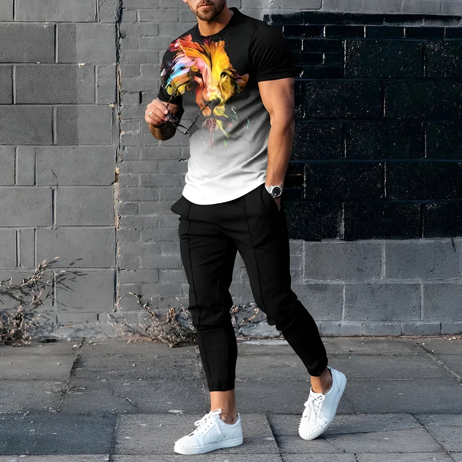Men's short-sleeved round neck T-shirt and matching trousers set in a solid colour.