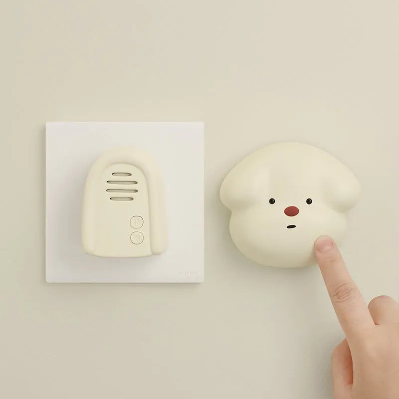 Wireless self-generating beeper doorbell with plug-in power in milky yellow or white colour for household use