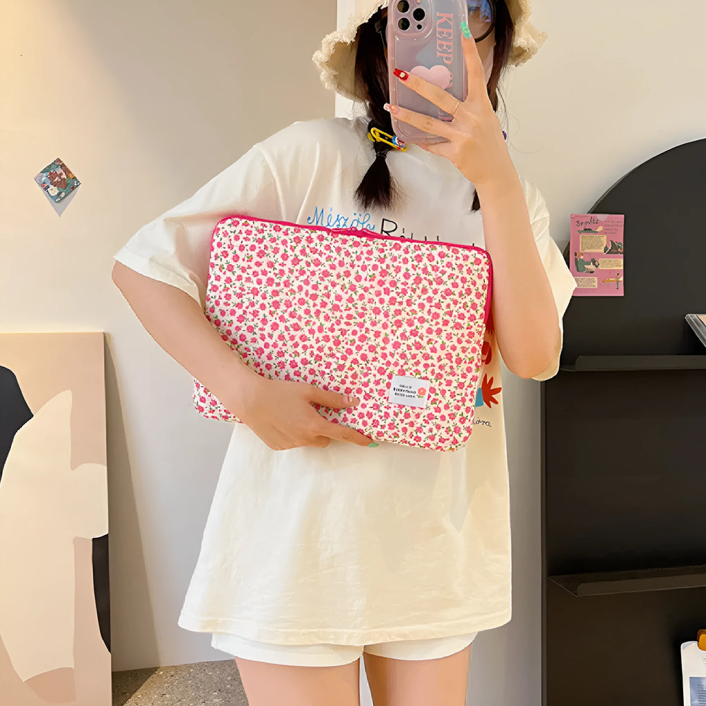 Little flower printed laptop bag in breathable cloth with anti-seismic protection shown in green floral pattern