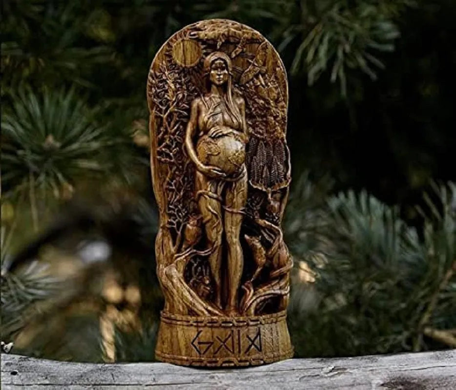 A detailed synthetic resin Greek Goddess statue measuring 22cm in height for altar or garden display.