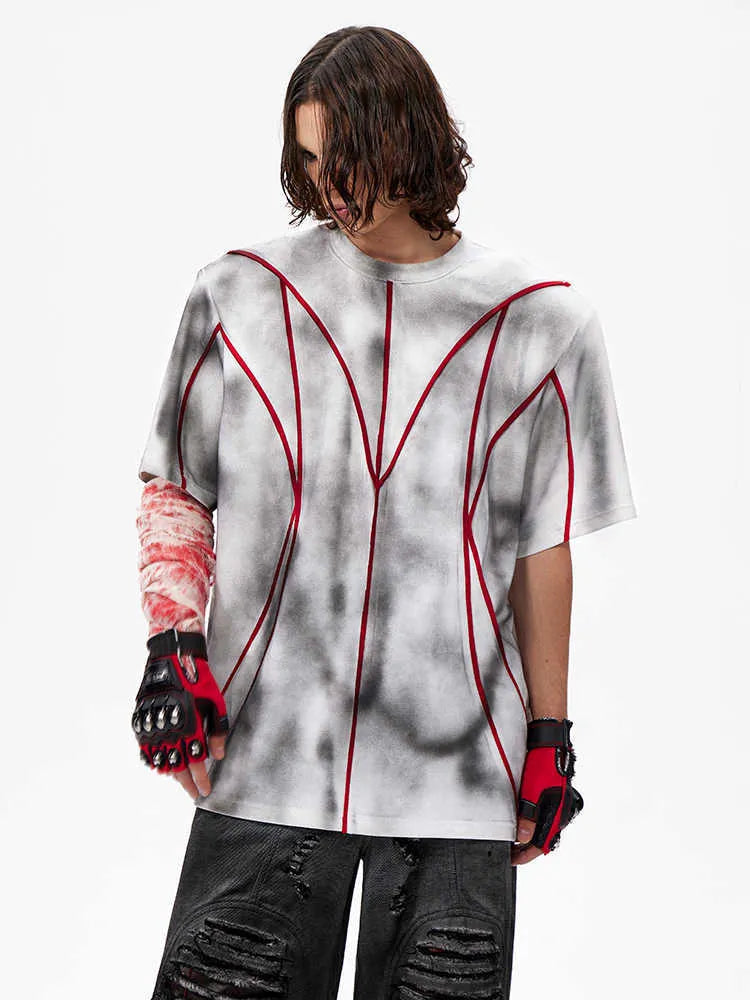 Women's padded shoulder short sleeve t-shirt with three-dimensional patchwork detail and round neck collar