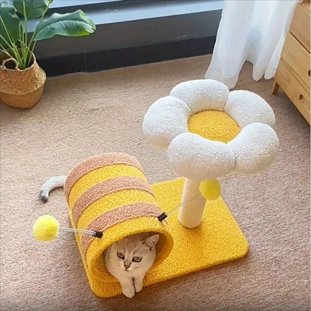 Yellow bee-themed cat climbing frame with sisal scratching board and integrated tunnel