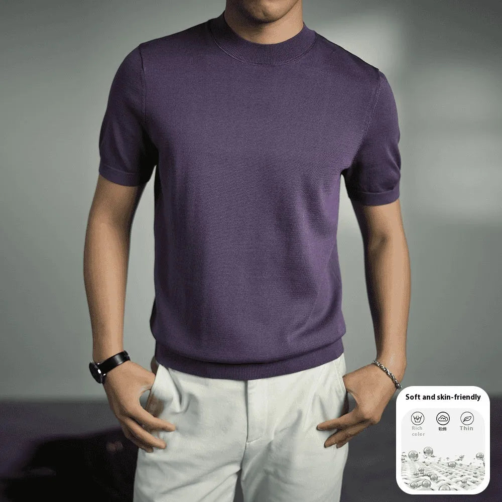 Men's solid colour knitted T-shirt with round neck and short sleeves on a grey background.