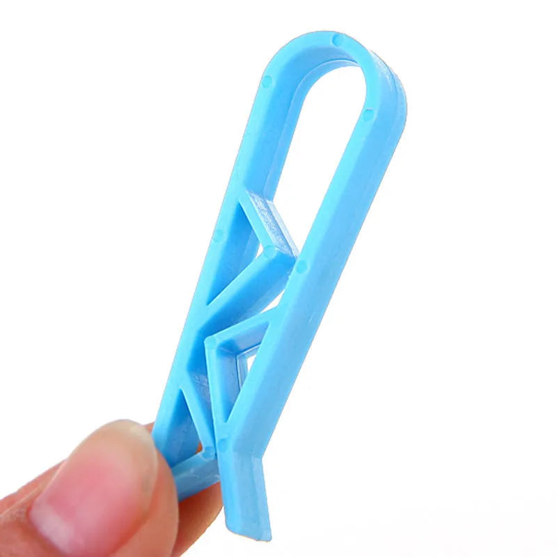 PP plastic garbage bag clip for securing bin liners to waste container rims