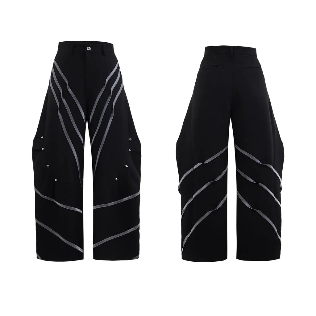 Men's three-dimensional cutting trousers with metal striped rivet pleats in black bottom colour