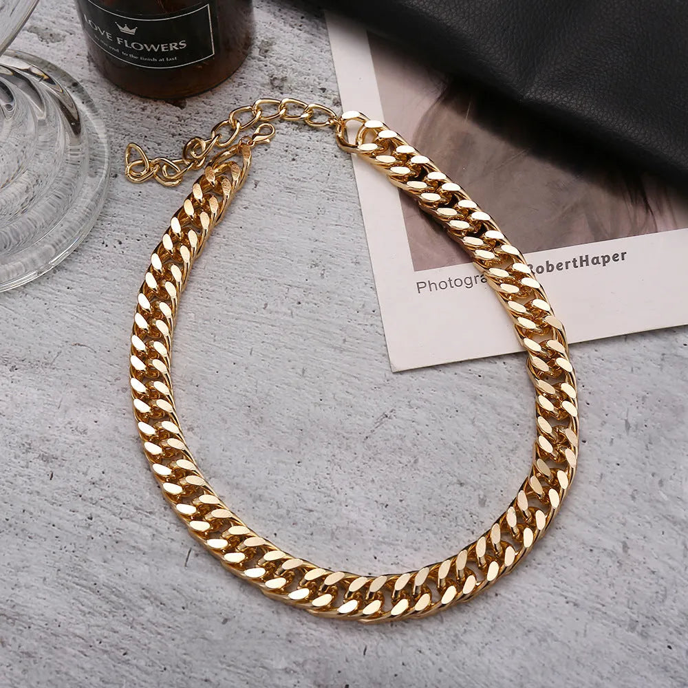 Gold tone thick chain women's necklace with 32cm length and 6cm pendant drop