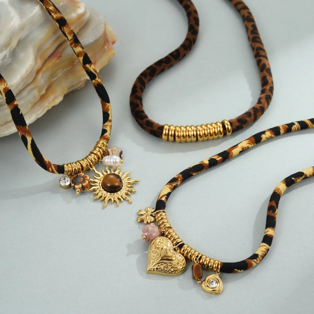 Geometric leopard pendant stainless steel necklace with gold electroplating on regular chain