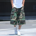 American style retro workwear camouflage shorts in cotton fabric with loose fit and cropped length