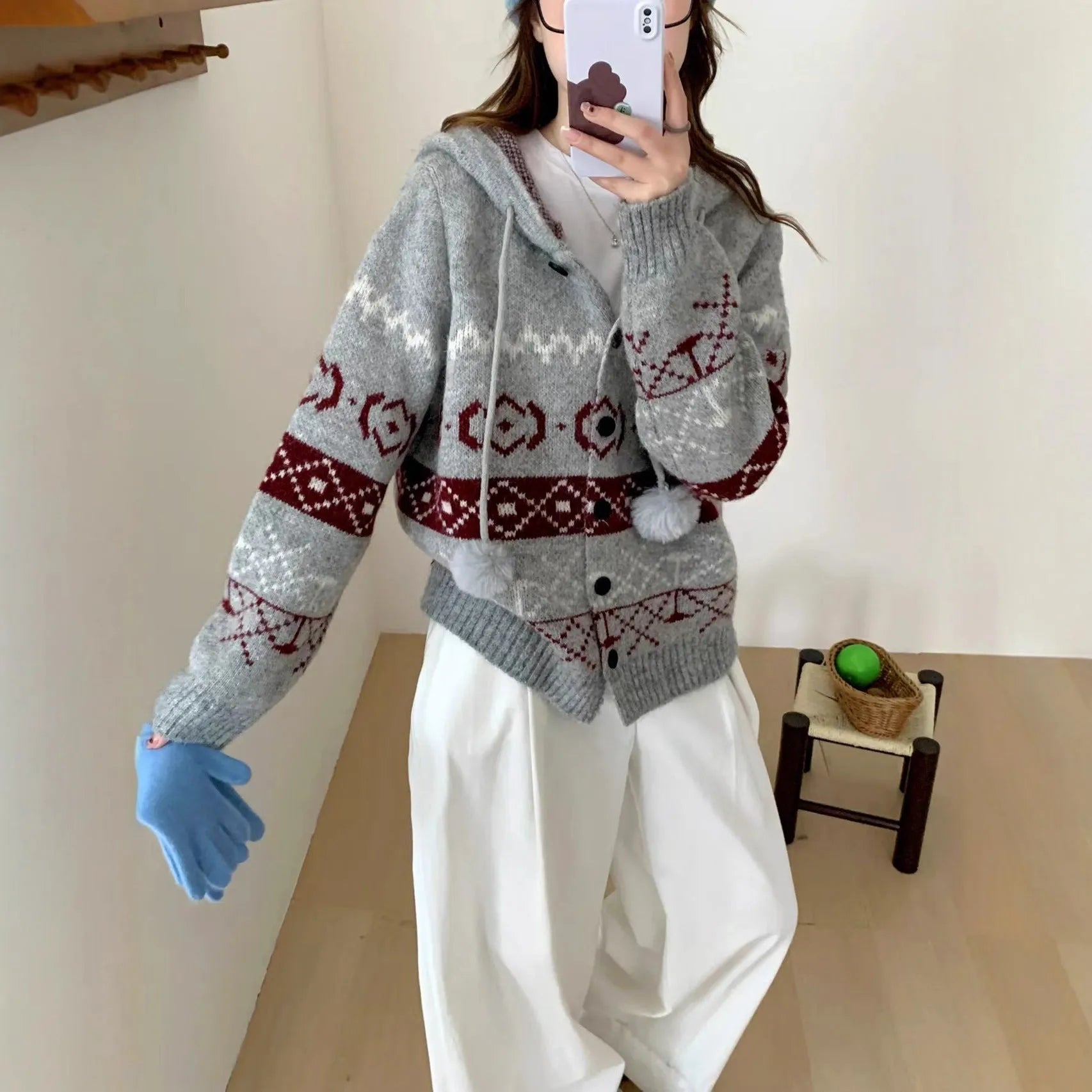 Plus size women's brocade sweater coat with geometric pattern in loose fit