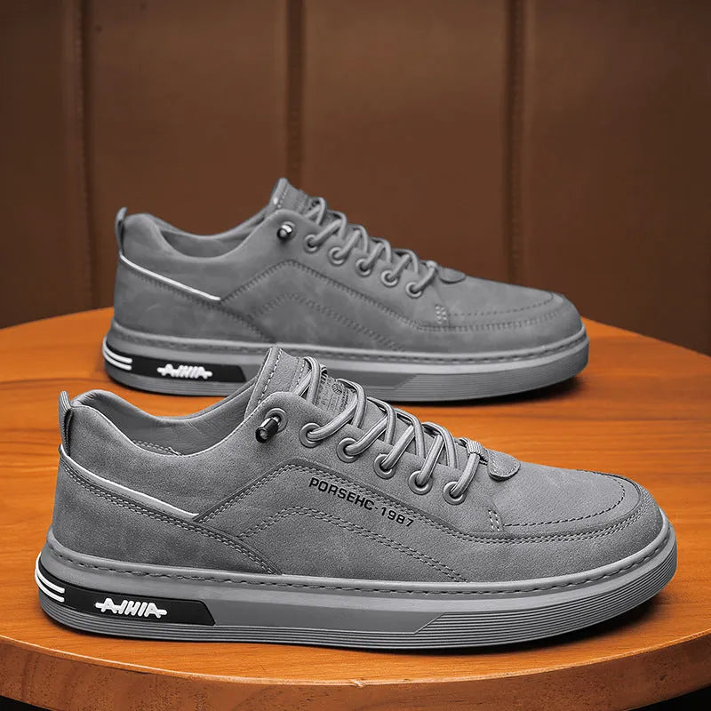 Men's waterproof casual work shoes with round toe and non-slip rubber sole in khaki colour