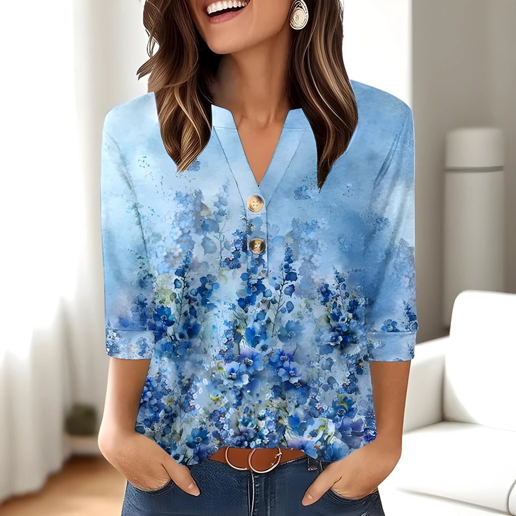 Women's casual V-neck top with 3D printed pattern in loose fit style