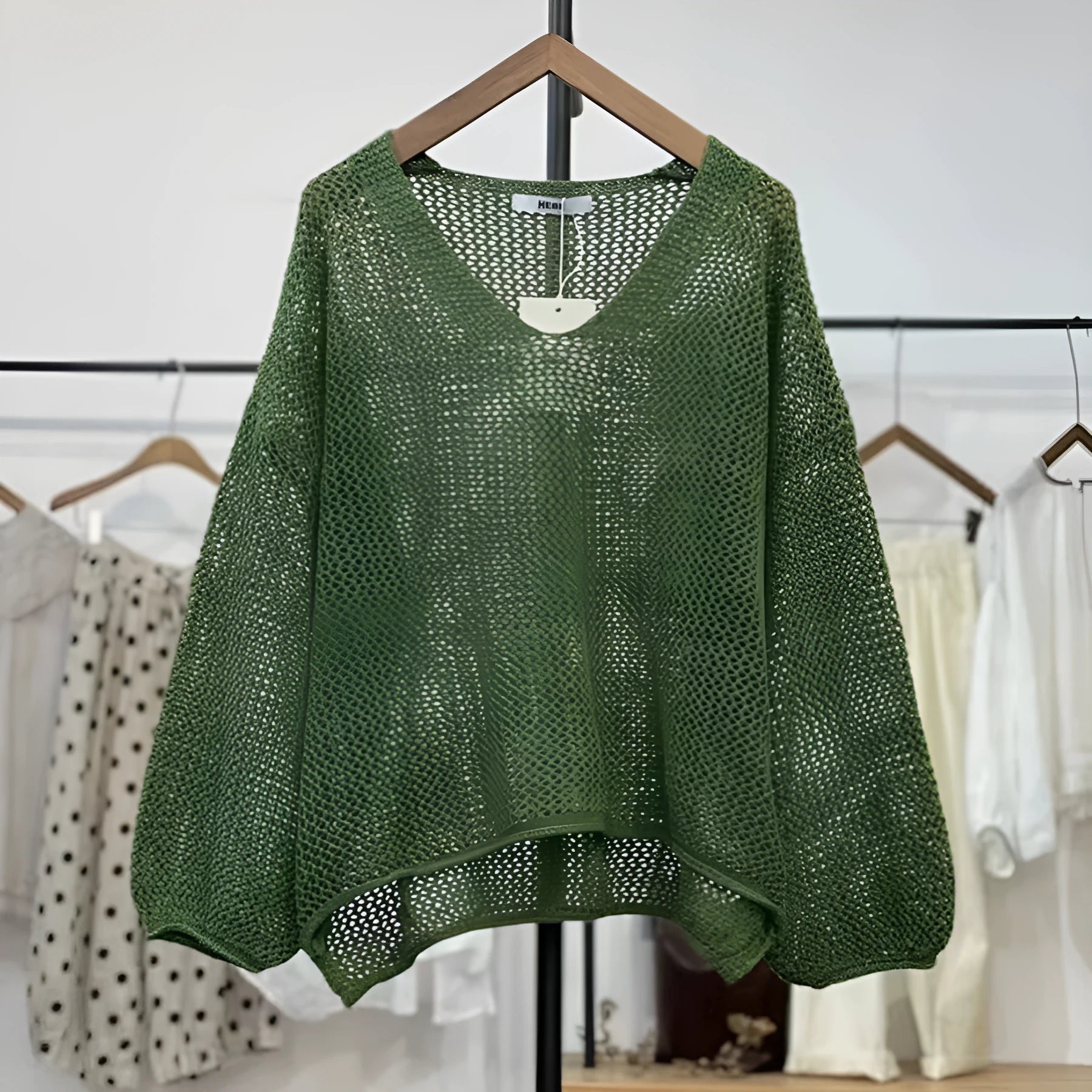 Loose polyester mesh sun protection top with princess sleeves in Chinese style, available in multiple colours and sizes