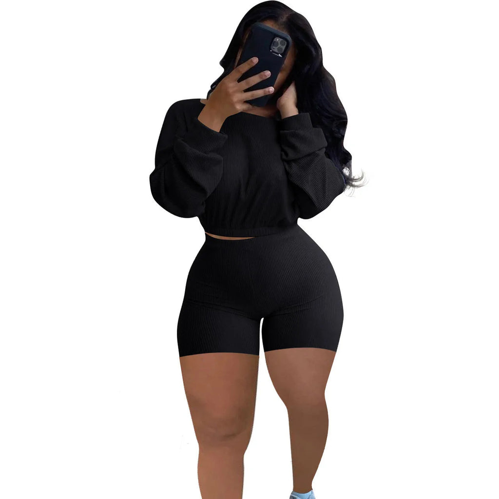 Women's off-the-shoulder two-piece set with sunken stripe pattern in solid colour with long sleeves and shorts