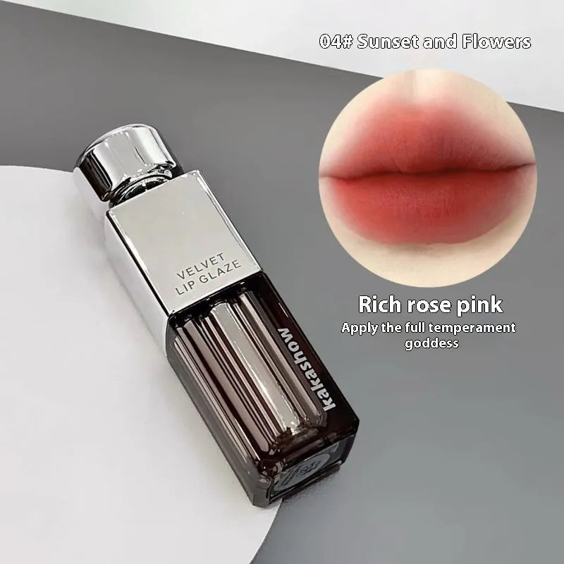 Kakashow matte soft mist lipstick in six shades with 1.8g velvet lip paint