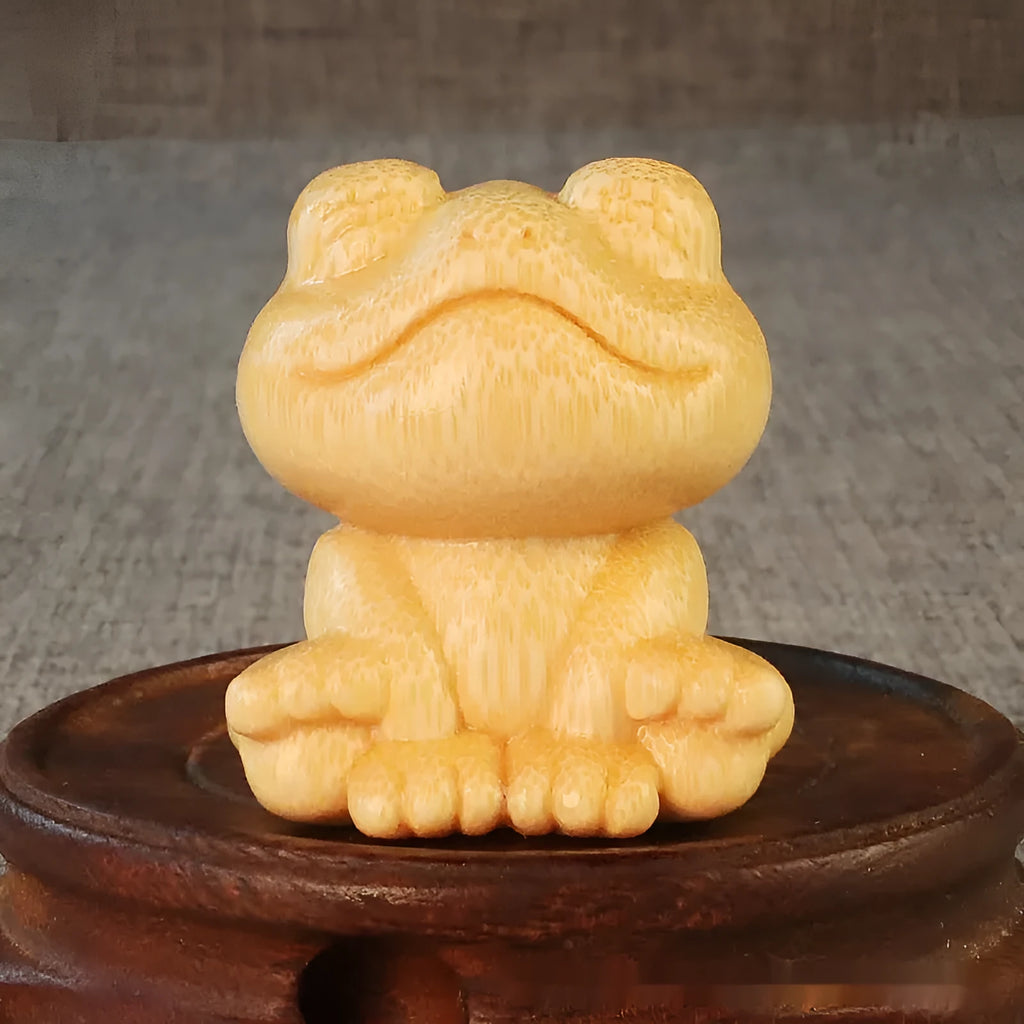 Solid bamboo smiling frog carving ornament 5cm height cartoon decoration