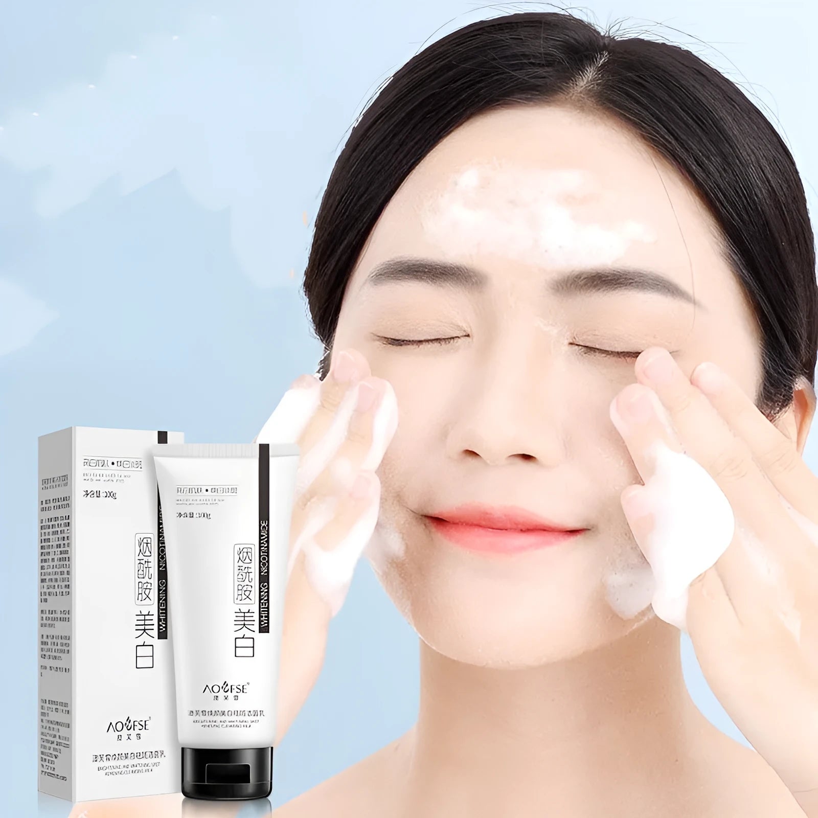 White packaged 100ml whitening and freckle removing facial cleanser for men and women