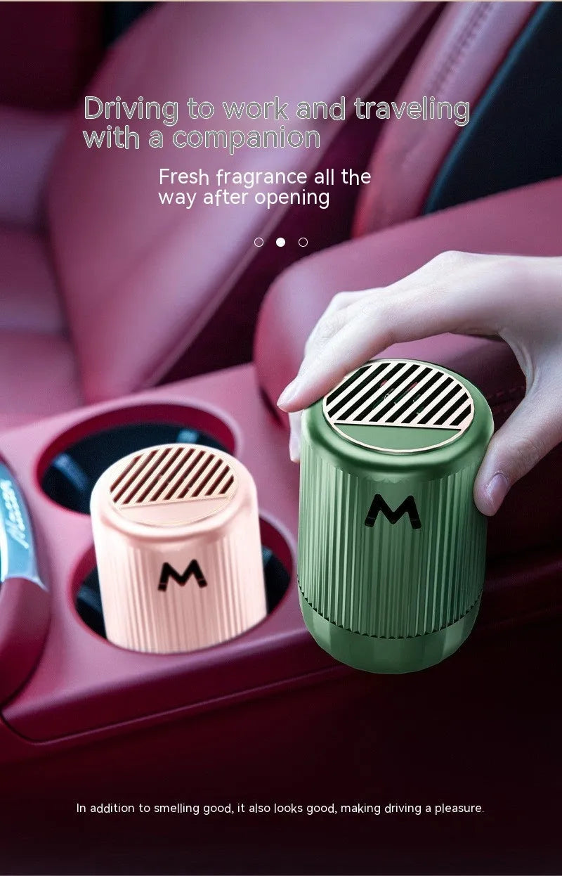 Solid car aromatherapy decorative cup measuring 10x6 cm with choice of four scents