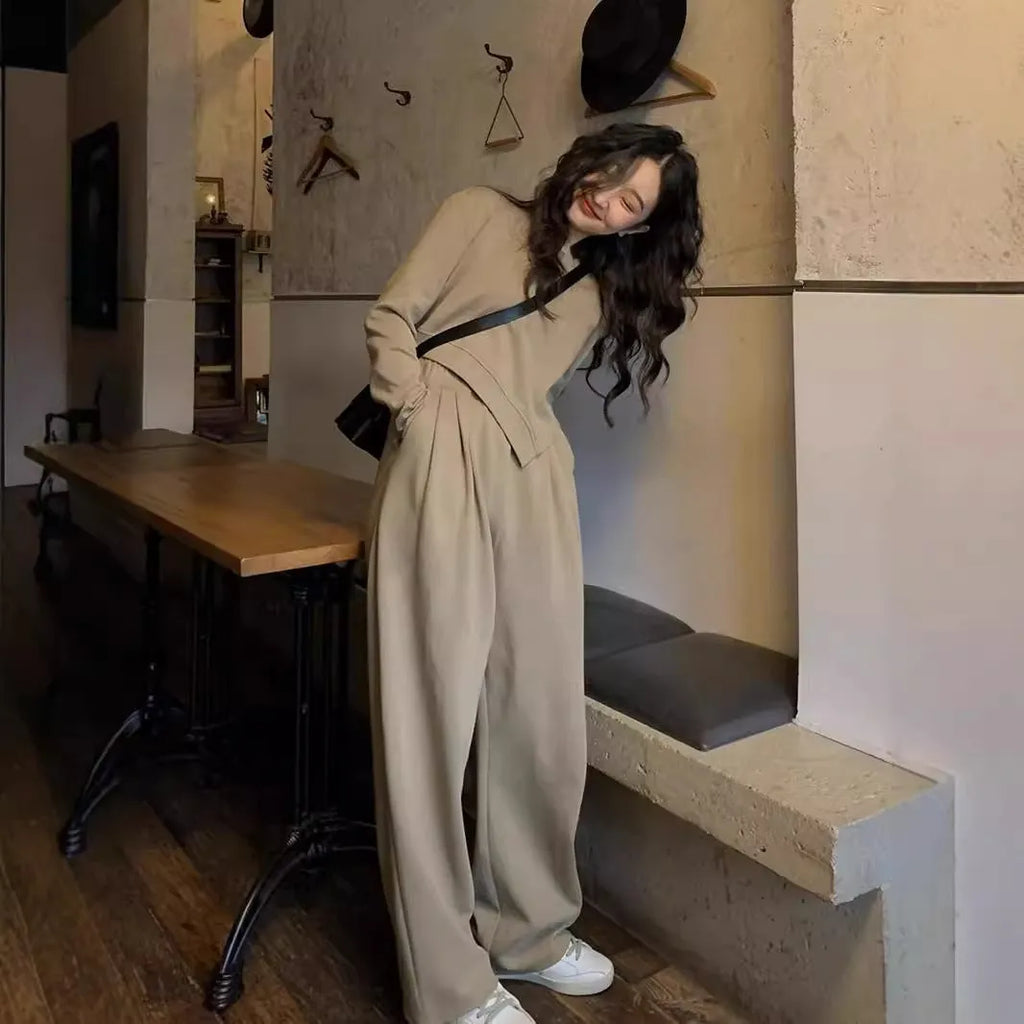 Women's khaki loose casual sports suit set with long sleeve top and trousers in Japanese Korean style.