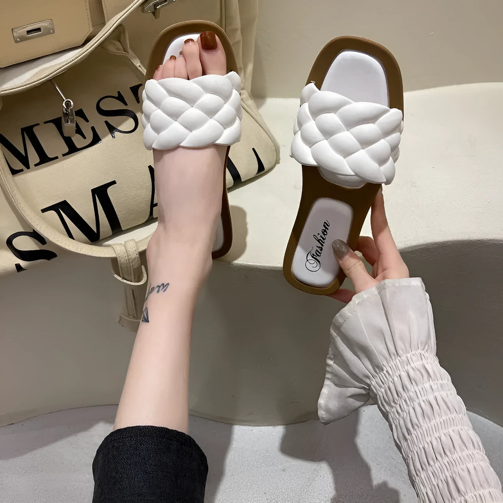 Women's white PVC beach sandals with plaid pattern and thick anti-skid soles