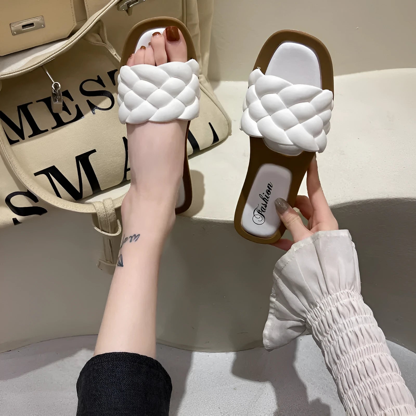 Women's white PVC beach sandals with plaid pattern and thick anti-skid soles