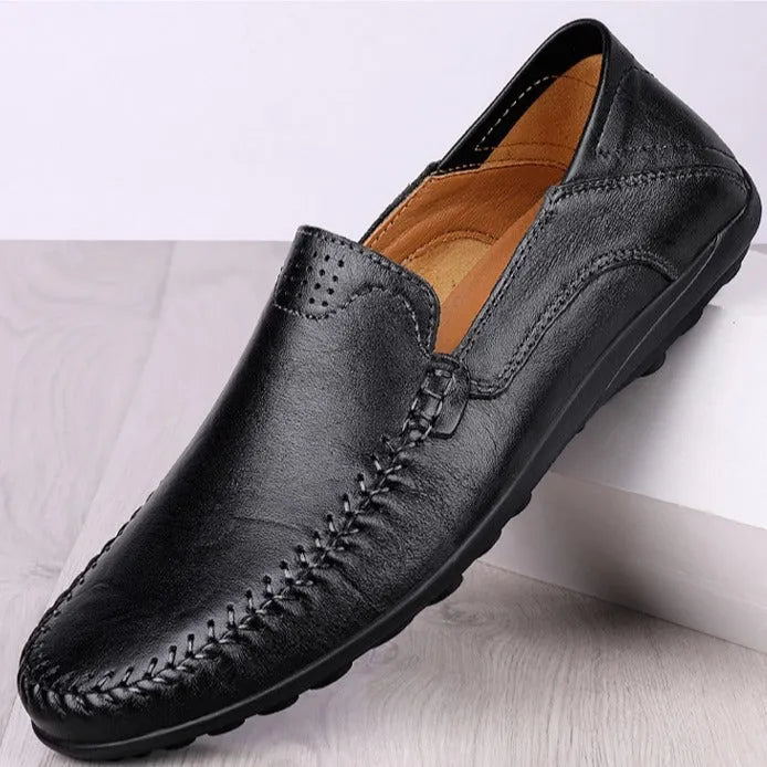 Men's brown cowhide leather shoes with round toe and flat rubber sole business casual design